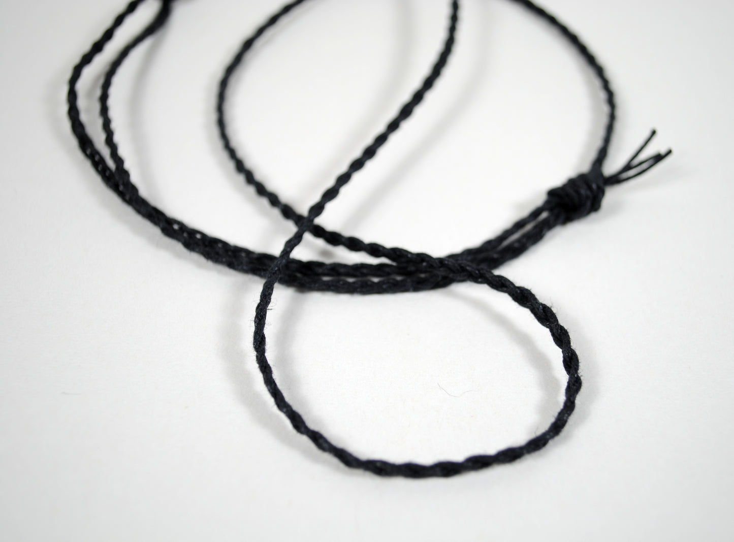 Handmade Sliding Knot Waxed Cotton Necklace (black)