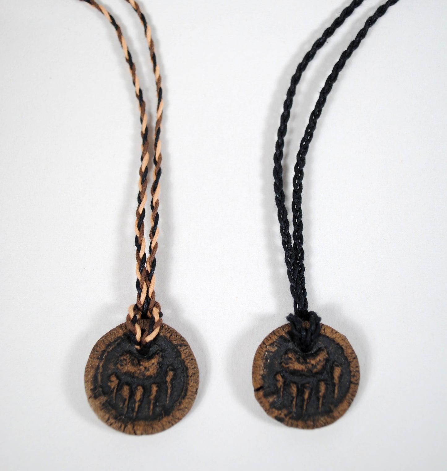 Handmade Sliding Knot Waxed Cotton Necklace (black)